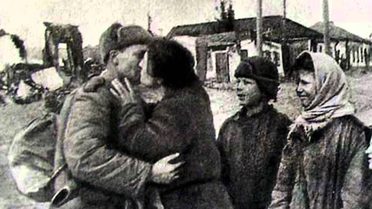 Освобождение Херсона 1944 года от немецкой оккупации. Маргелов освобождение Херсона. Минус военных корреспондентов