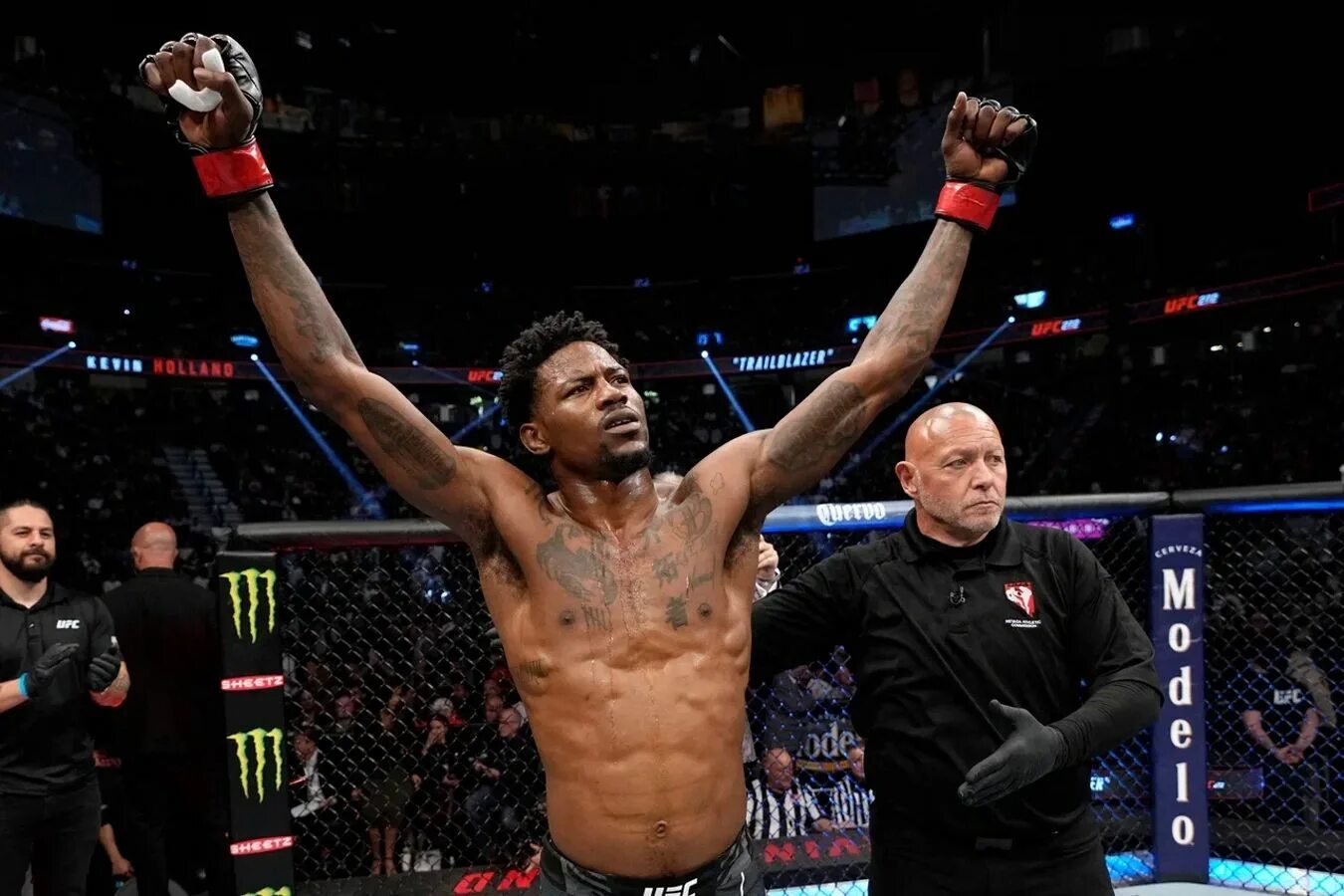 Холланд боец. Холланд мма. Кевин холланд. Холланд юфс. Кевин холланд.