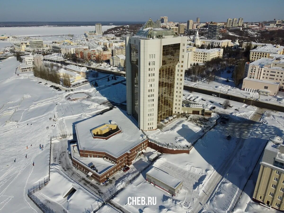 Сувары президентский бул 4 фото и видео. Президентский бульвар дом правительства. чебоксары дом правительства чувашии. дом правительства чебоксары 2000. дом правительства чебоксары новый.