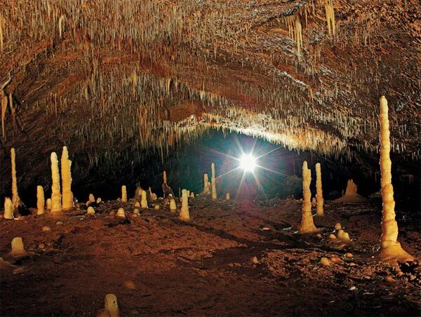 пещера октябрьская. пещера октябрьская. пещера октябрьская башкирия. пещера октябрьская зилим. пещера леднева башкирия.