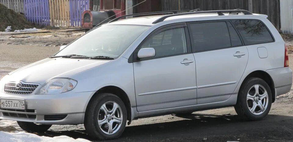 Тойота королла филдер 2001 год. Toyota Corolla Fielder 2000. Toyota Fielder 2000. Тойота Королла Филдер 2000г. Toyota Королла Филдер 2000 года.