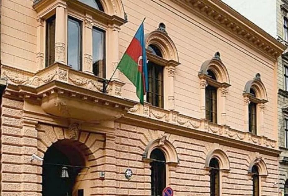 Посольства азербайджана график работы. Азербайджанское посольств в москве. посольство азербайджана в москве. здание посольства азербайджана в москве.