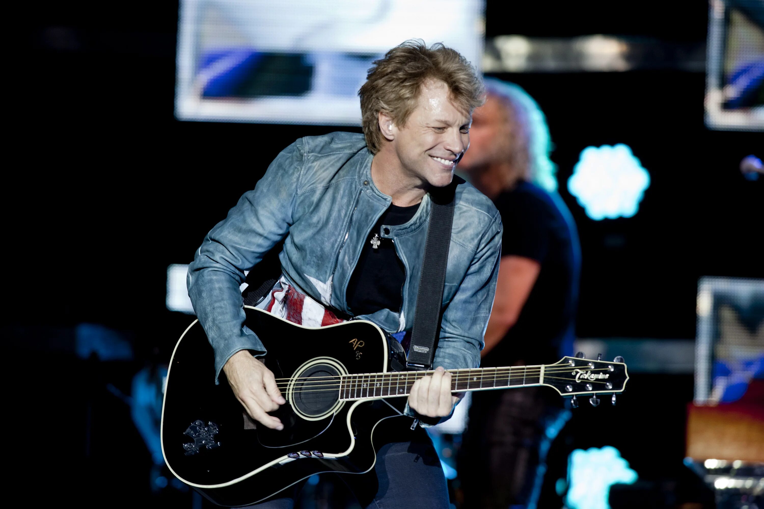 Джон бон джови 2023. Бон джови джон сейчас 2023. Джон бон джови сейчас. Песни бон джови слушать. Джон бон джови.