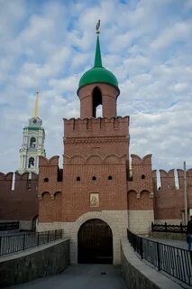 Башня ворота