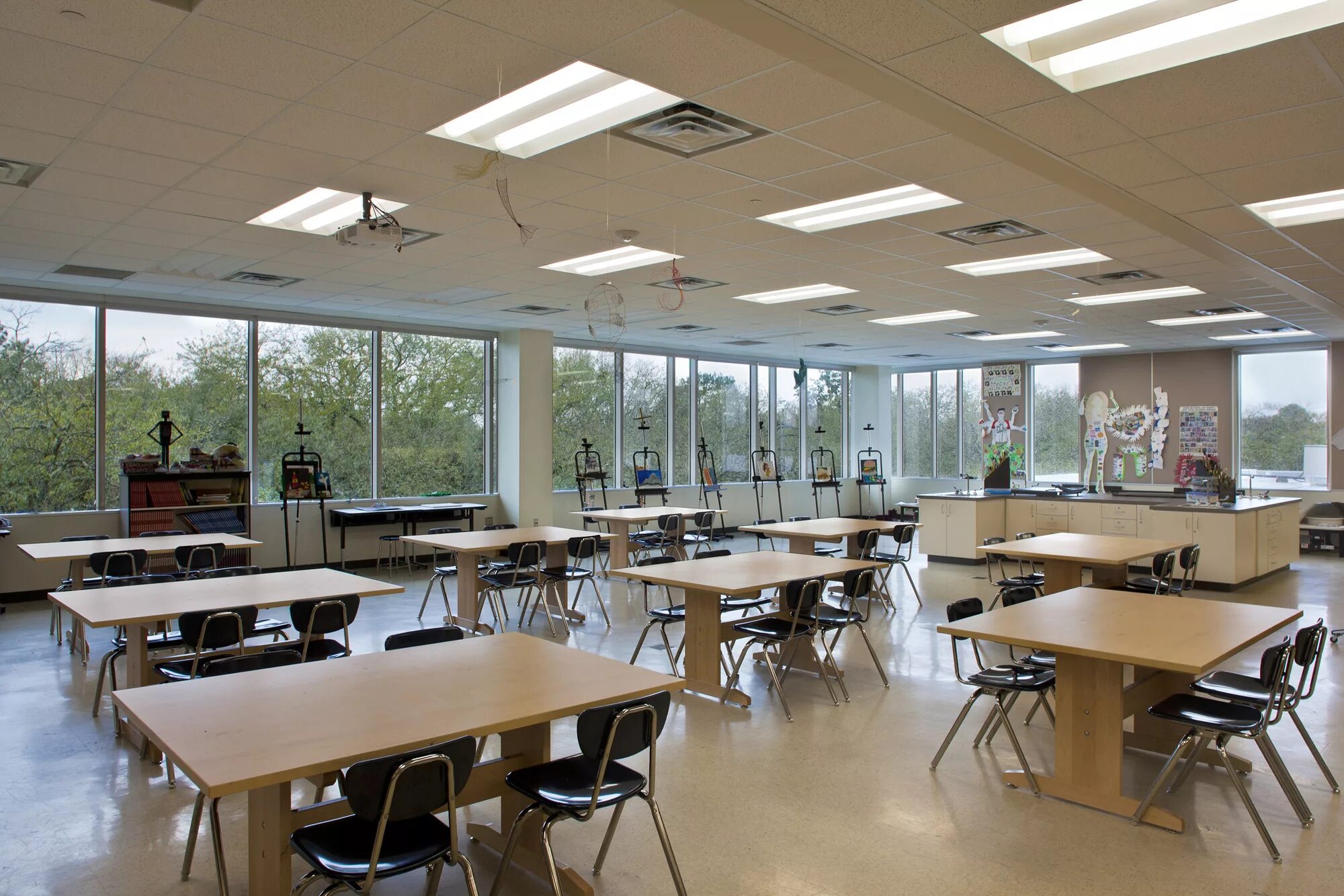 High school айфон. Класс в частной школе. high school classroom. high school design. classroom high school design.