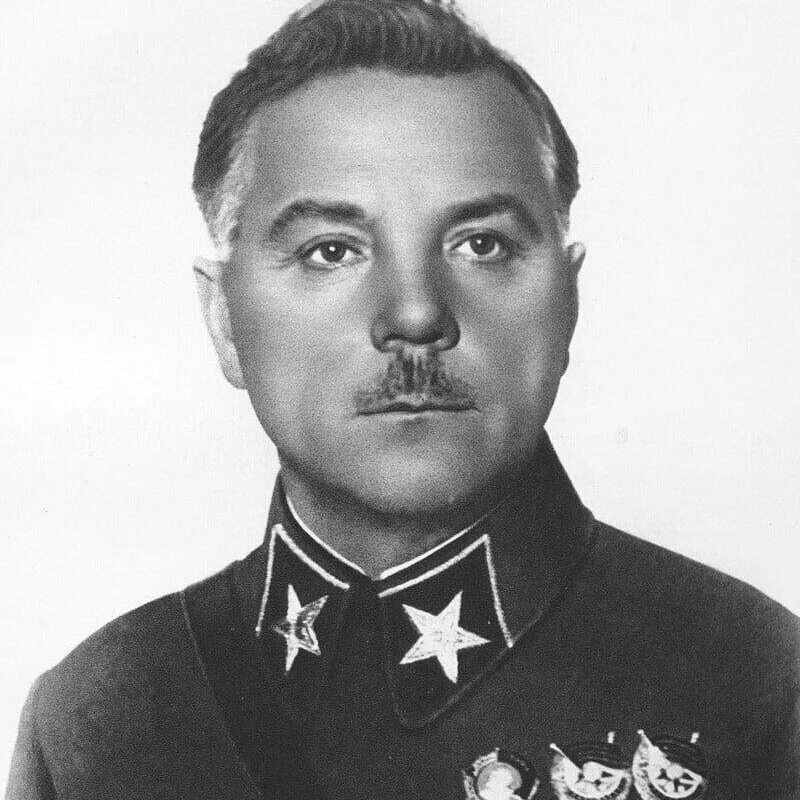 Маршал ссср ворошилов. Маршал е. Маршал ссср ворошилов. Ворошилов к. Катуков маршал бронетанковых войск.