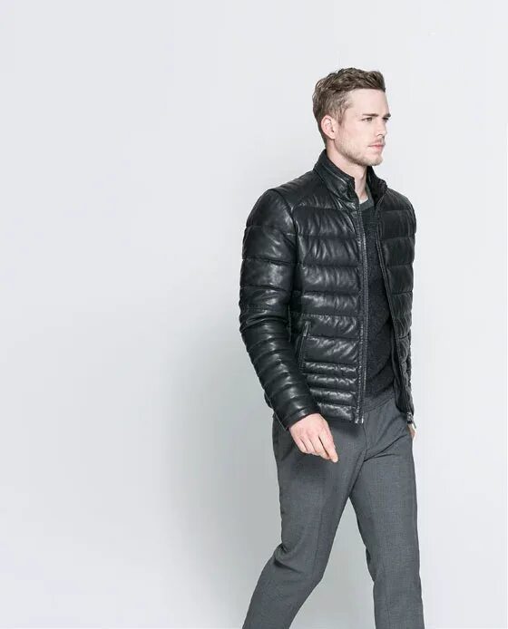 Пуховик zara мужской. Кожанка zara man. Zara мужская кожаная куртка 2020. Куртки zara men. Кожанка zara man.