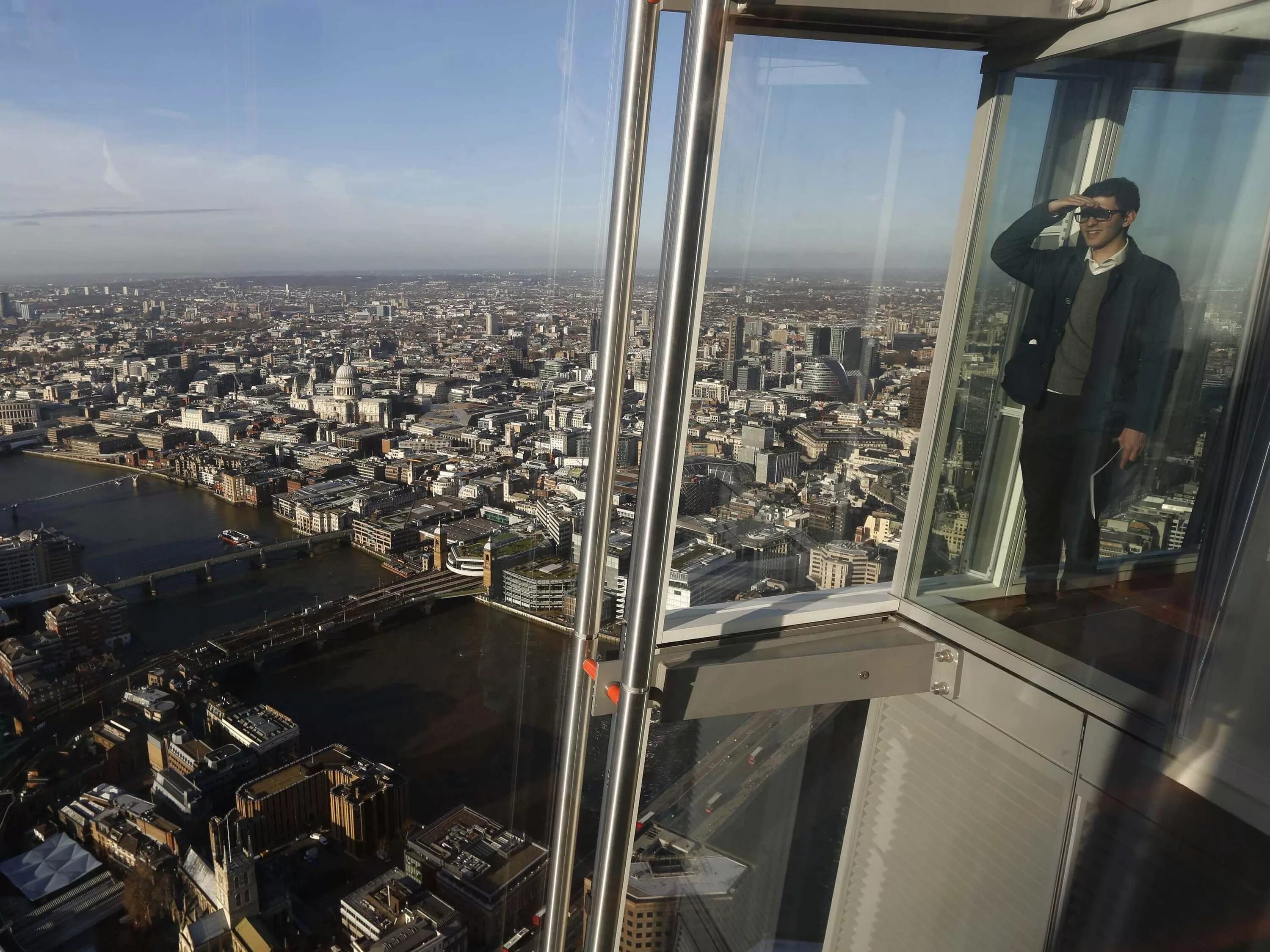 Почему последний этаж. Небоскреб the shard в лондоне. the shard london смотровая площадка. небоскреб осколок лондон смотровая площадка. the shard в лондоне последний этаж.