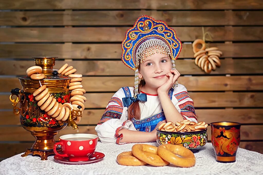 Традиции картинки. Масленица. Русская Масленица. Фотосессия с самоваром. Фотосессия Масленица.