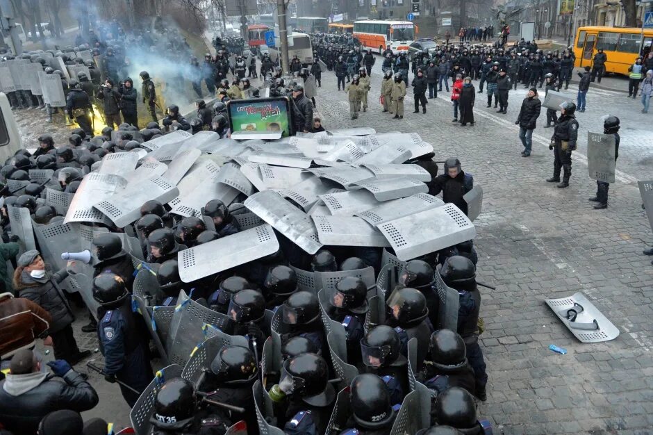 Захват власти. Фото захвата власти на украине в 2014 году. Киев волнения. Киев волнения. Киев волнения.