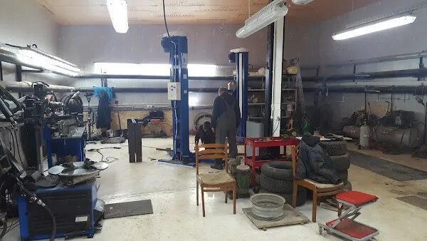 Автосервис пит. Пит стоп в спб улица ворошилова 7. Пит стоп автосервис. Pit stop спб на нарвской трасса. Автосервис пит.