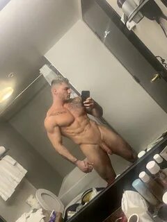 Slideshow aaron hunt onlyfans.