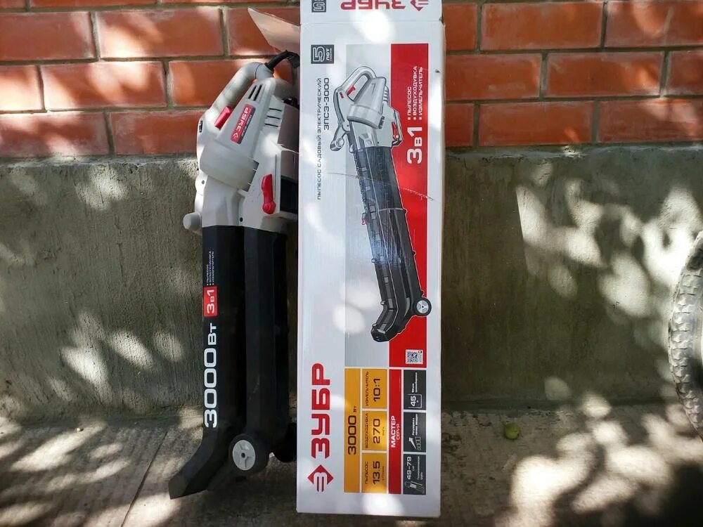 Воздуходувка пылесос зубр зпсэ 2600 купить в красноярске. Зубр зпсэ-3000 (зпсэ-3000). Воздуходувка-пылесос электрическая зубр зпсэ-3000. Зпсэ 3000 зубр. Зубр мастер зпсэ-3000.