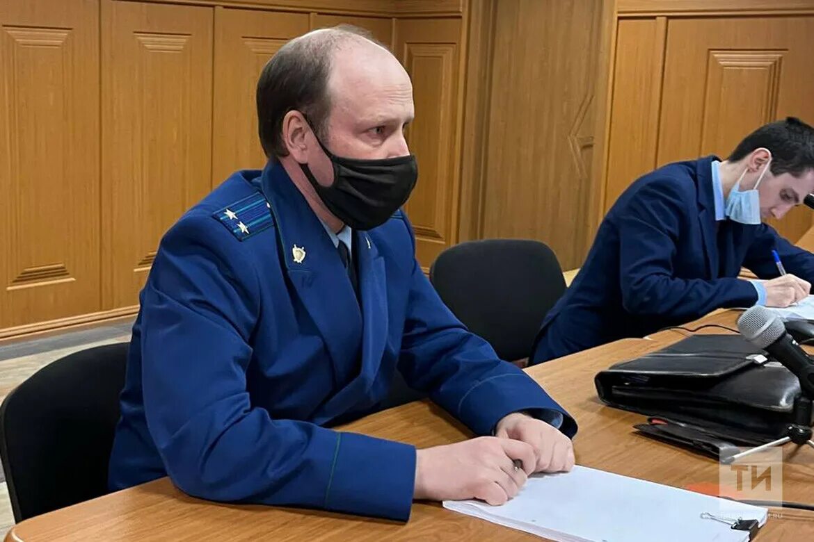 Как выносят вердикт присяжные заседатели. Старшина присяжных заседателей. вердикт присяжных. старшина присяжных заседателей картинки. вердикт присяжных по бишимбаеву.