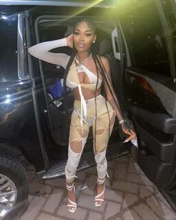 Asian Doll Feet. celebrity-feet.com. 