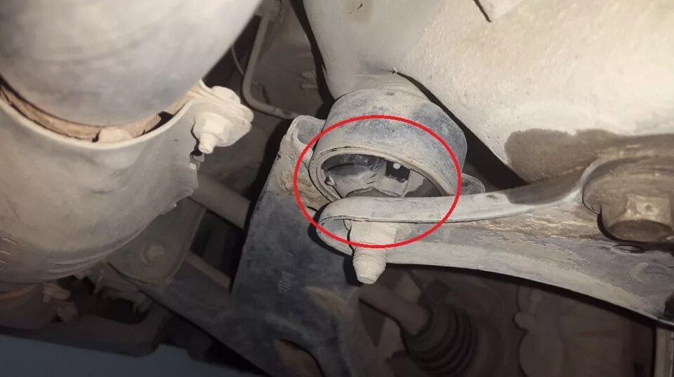 Стучит при движении. Скрип peugeot спереди. стучит спереди в ходовой мазда 3.