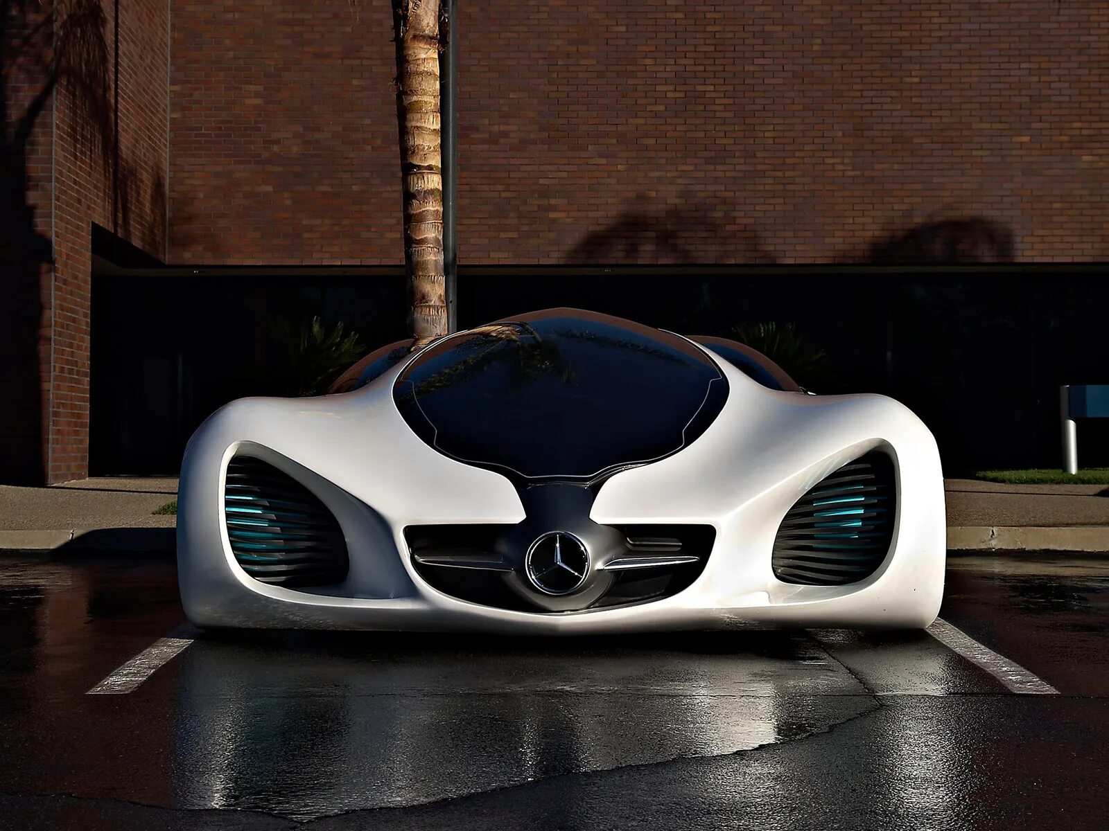 Последний автомобиль. Mercedes Benz Biome. Mercedes Benz Biome Concept салон. Машина Mercedes Benz Biome салон. Mercedes Benz Biome Concept 03.