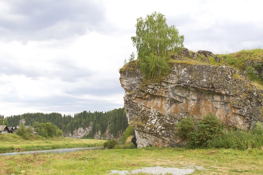 Камень Гардым река Чусовая. Чусовая село Чусовое камень шайтан. Село Чусовое Свердловская область Шалинский район. Река Чусовая Свердловская область Чусовое. Погода в свердловской шалинского на неделю