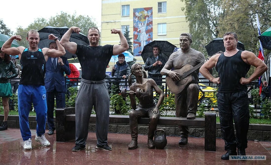 Люберцы жк люберецкий. Памятник любэ в люберцах. 115 квартал люберцы 90е. Люберцы х. Люберцы московская область.