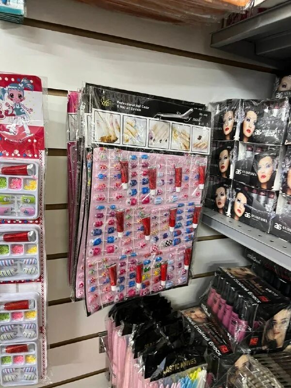 Ул вишняки ярославль. Вишняки 9. Ул. Рынок китай город москва. Рынок одежды.