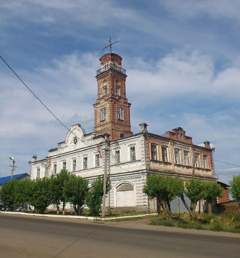 Сарапула центр города. Пожарная каланча сарапул. пожарная каланча памятник сарапул. о пожарной каланче сарапула в удмуртии. каланча пермь.