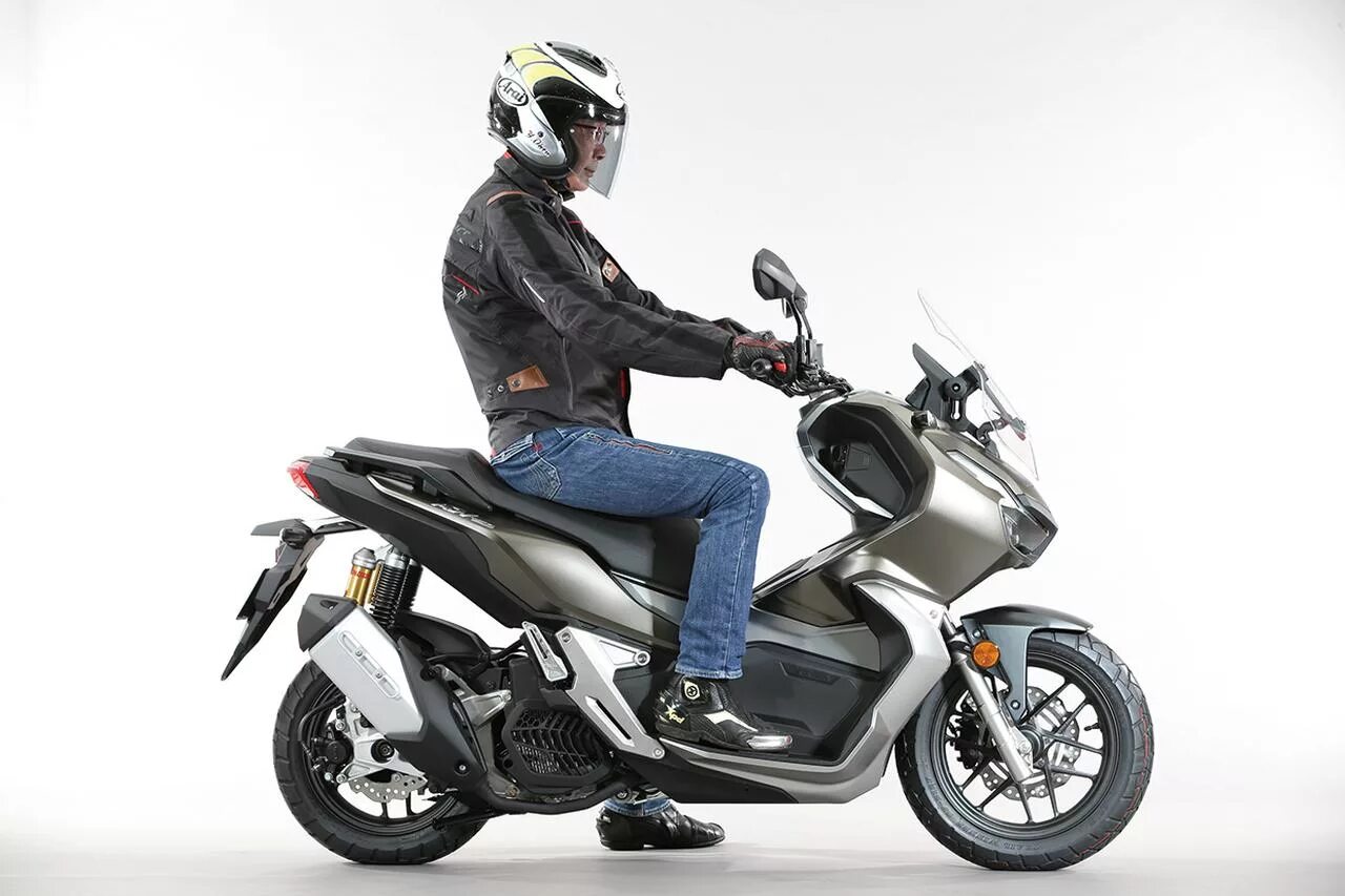 Honda adv 150 2020. Honda adv 150 replica. Скутер tracer adv 125. Honda adv 150. Honda x adv 350.