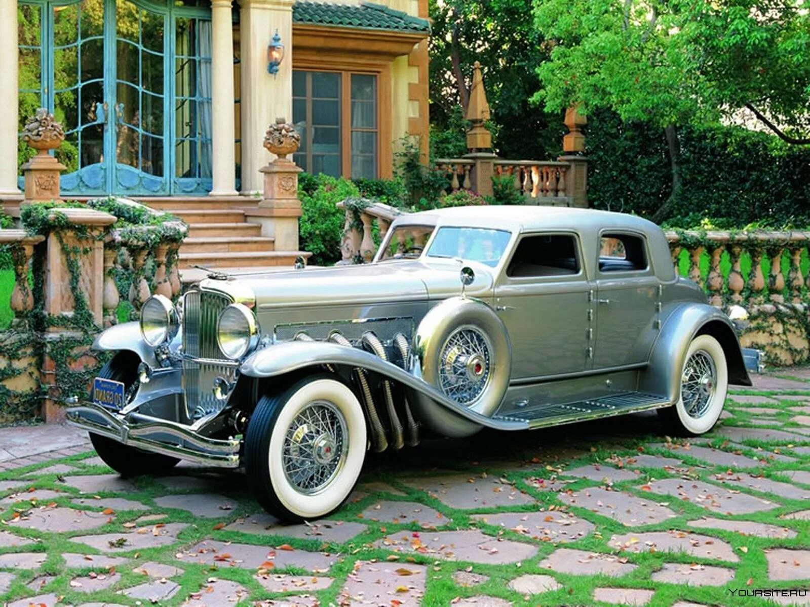 Машины древности. Дюзенберг модель SJ. Duesenberg SJ 1933. Duesenberg model j 1933. Дюзенберг 1933 красная.