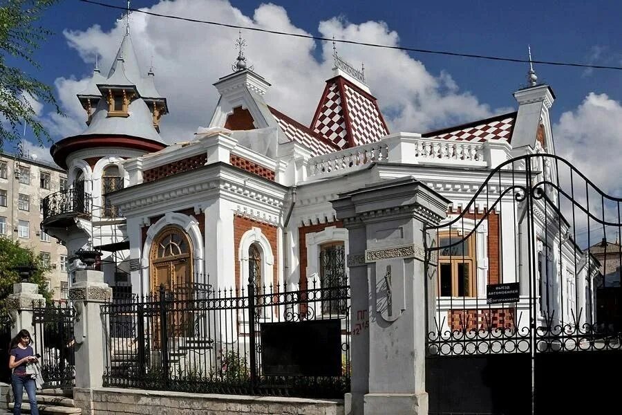 Детская картинная галерея самара. Детская картинная галерея самара. Домик клодта самара. Детская картинная галерея самара. Самарская галерея.