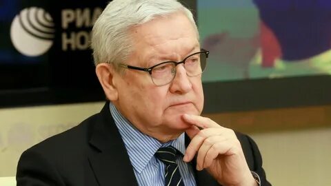 Бывший директор