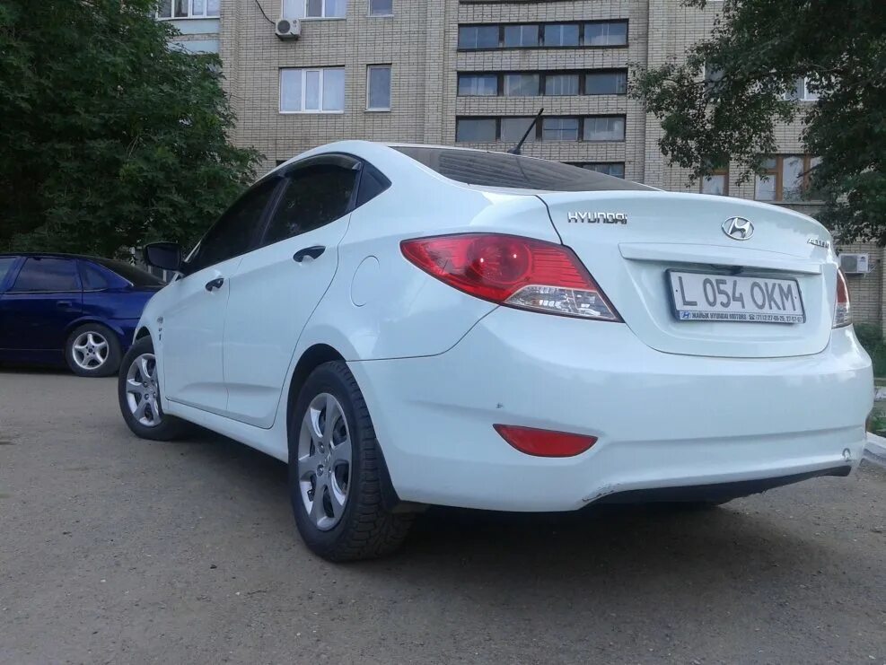 Accent 4. Акцент 4 поколения. хёндай accent 4. accent 4 rb.
