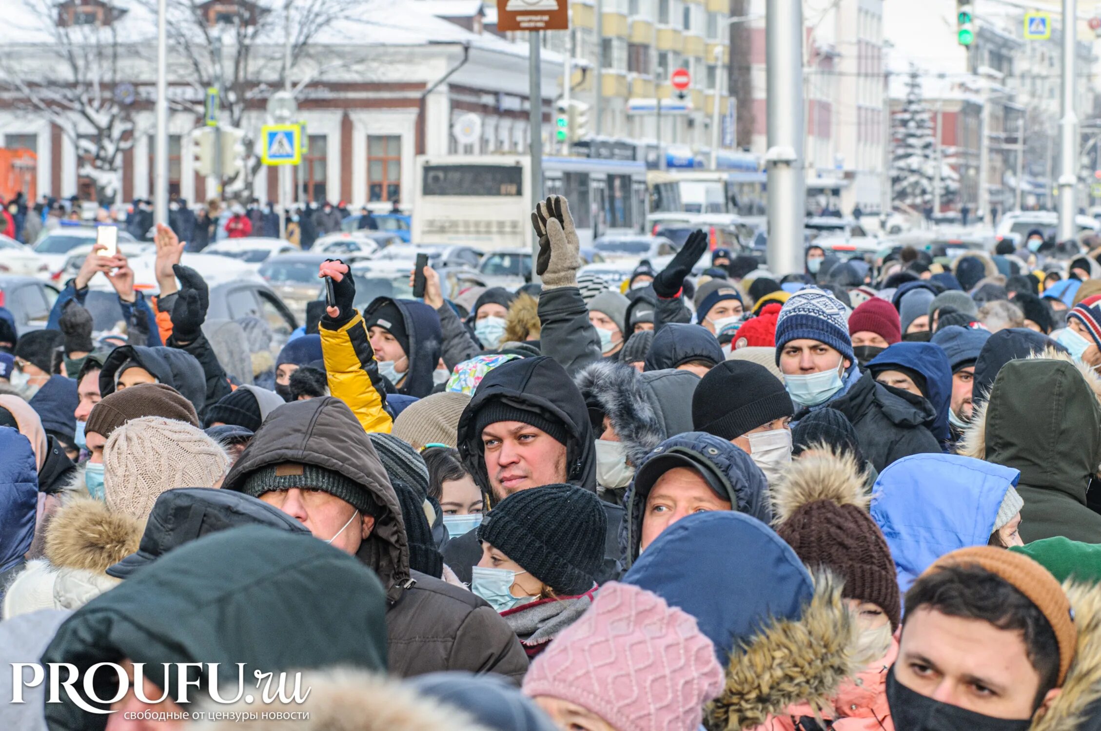 В башкирии люди вышли на митинг. Митинг в уфе. башкирия митинг 23 января. недовольные люди на улицах россии. митинг в башкирии в 2006.