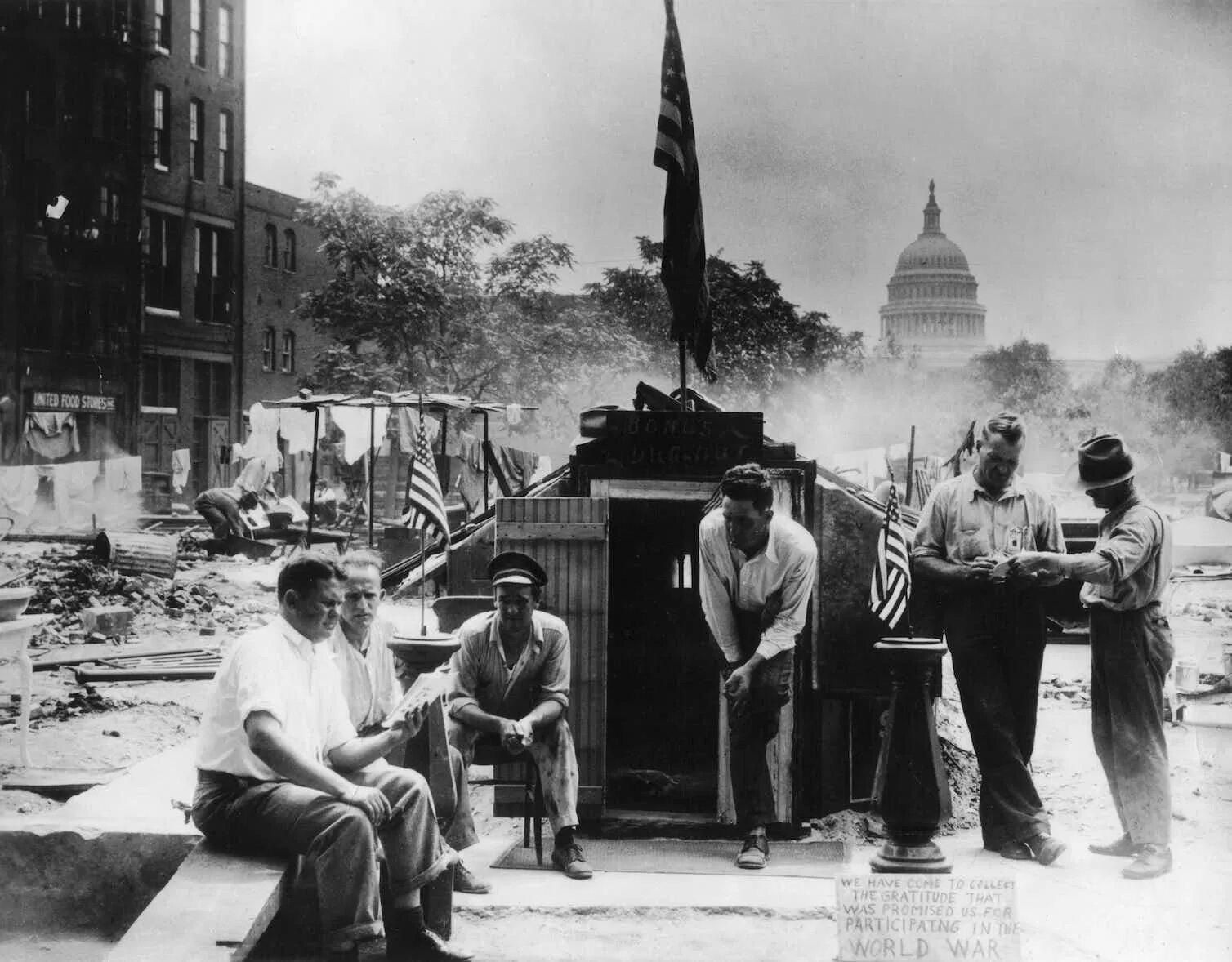 Нью йорк в 1932 году. Великая депрессия нью йорк. Детройт голодный марш 1932. Великая депрессия 1929-1939. Поход безработных на вашингтон 1932.