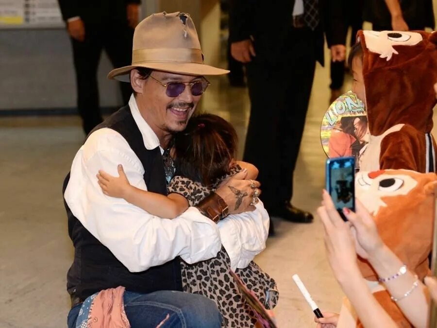 Джек депп. Фото детей деппа. Джонни депп на каннском фестивале. Johnny depp and lily-rose depp. Семья джонни деппа.