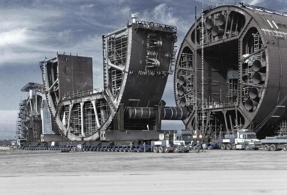 Самый большой роторный экскаватор в мире bagger 288. Самые сложные техники. Роторный экскаватор bagger 288. Роторный экскаватор эршр-1600. Мегатрон танк.