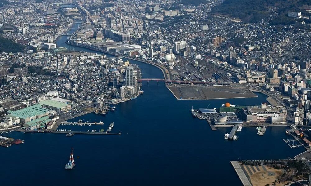 Порт Нагасаки. Нагасаки город в Японии. Гавань Нагасаки. Морской порт Нагасаки. Город порт в японии на острове