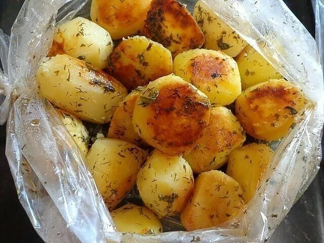 Как вкусно замариновать картошку для запекания
