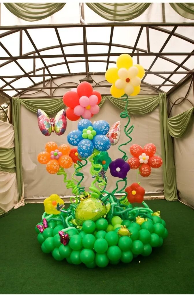Детский праздник шарами. Шары для украшения зала. Украшение воздушными шарами. Украшение из шариков. Украшение праздника воздушными шарами.