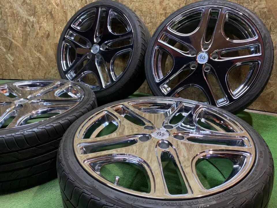 Авто колеса 19. Sport diska cherniy cobalt. Низкопрофильные шины r15. Авто колеса 19. Диски 19 дюймов.