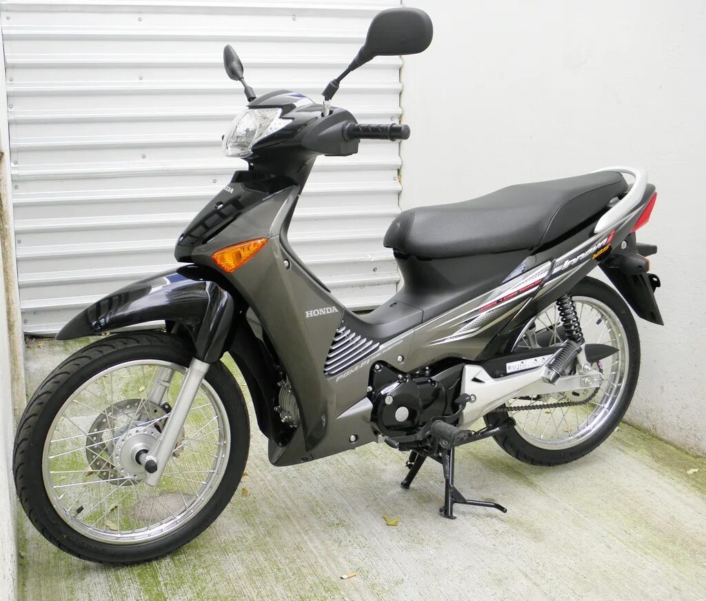 Хонда иннова 50. Хонда иннова 50. Honda innova anf125. Honda innova. Мопед хонда 125 кубов.