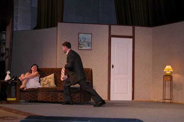 Палата бизнес-класса спектакль семен стругачев. Валентин и валентина спектакль ленсовета. Он она окно покойник театр драмы томск. Театр студия наш дом одинцово. Собачье сердце театр золотухин.