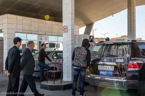 Почему в туркменистане запретили черные машины
