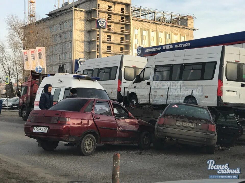 Последние новости ростова на дону происшествия. Аварии на левом берегу Ростов. Авария на Левобережной в Ростове на Дону сегодня. ДТП Ростов левый берег. Происшествия Воронеж на левом берегу сегодня на ул Ростовской.