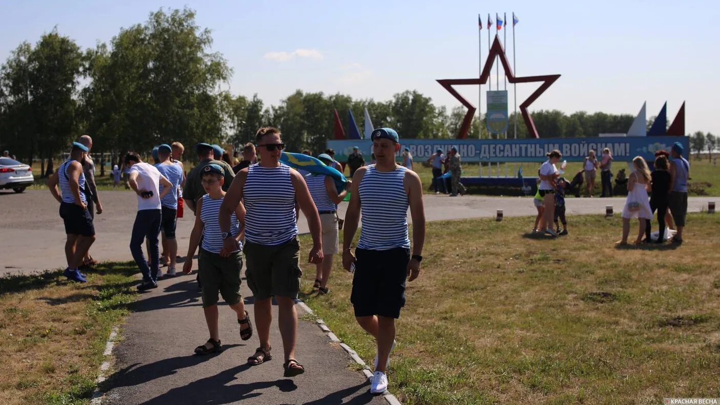 242 учебный центр вдв. С днем вдв. 242 учебный центр вдв омск. 242 учебный центр вдв омск. Омск вдв учебка.