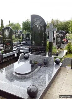 Красивые памятники мужчине