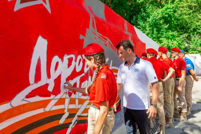 Парад на красной площади юнармейцев. Юнармеец девочка. Форма юнармии. Юнармия романенко. Я вступаю в ряды юнармии.