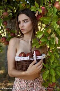 Sophie_Xdt Nude - Porn Videos.