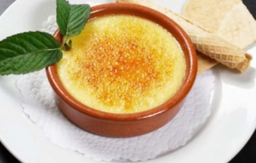 Испанский десерт крем Каталана. Crema Catalana десерт. Каталонский крем (crema Catalán). Испанский крем брюле. Крем каталана