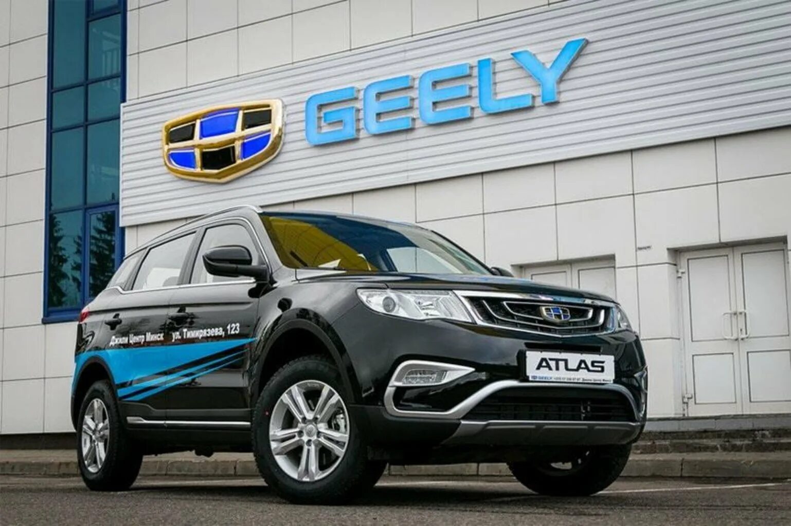 Geely Atlas БЕЛДЖИ. Китайский автомобиль Geely Atlas. Geely Atlas 2023. Gili машины Белорусские Джили атлас. Джили люберцы