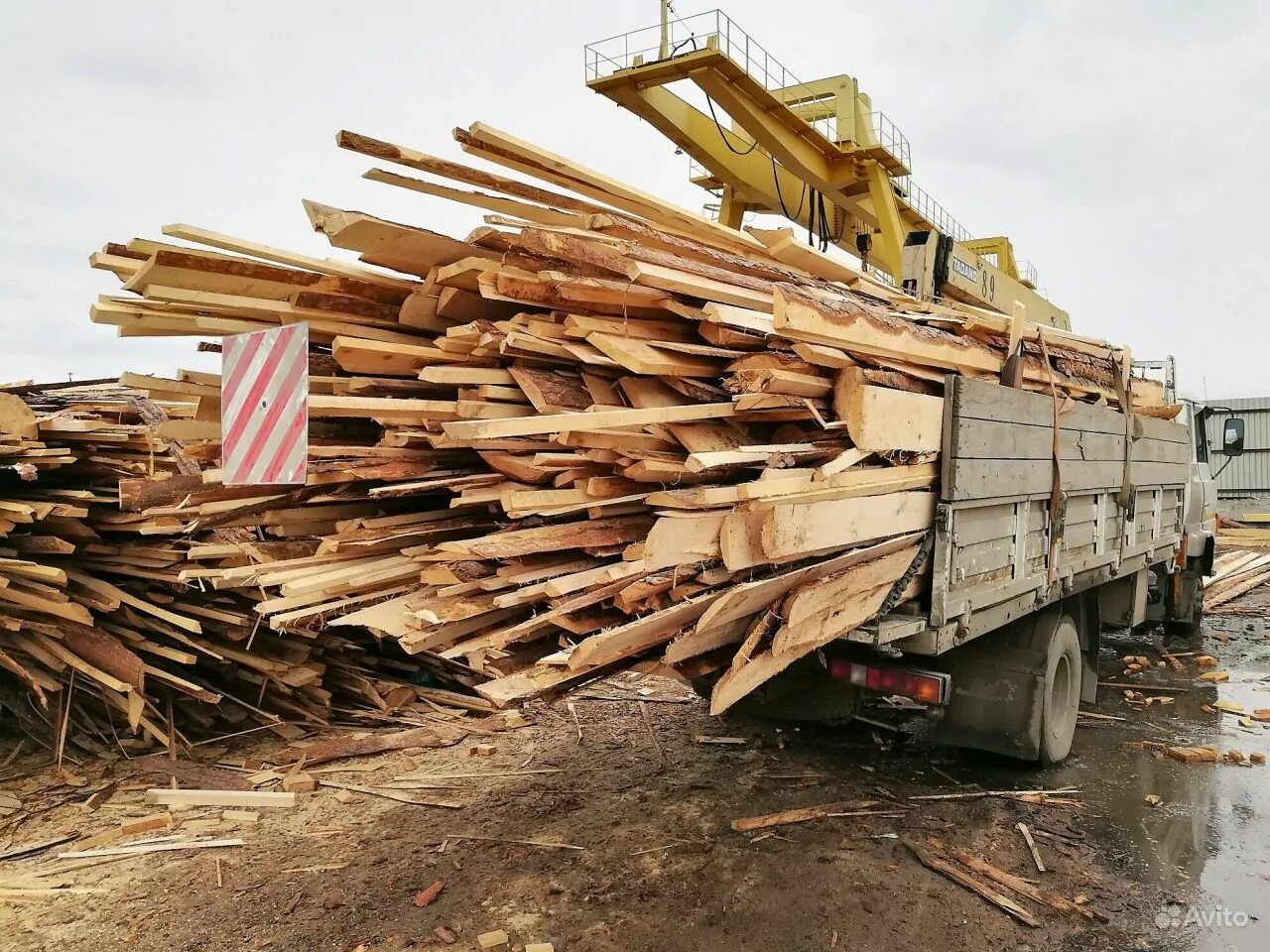Горбыль хвоя. Дрова горбыль обзол. Самовывоз горбыля. Горбыль дровяной. Горбыль 500303.