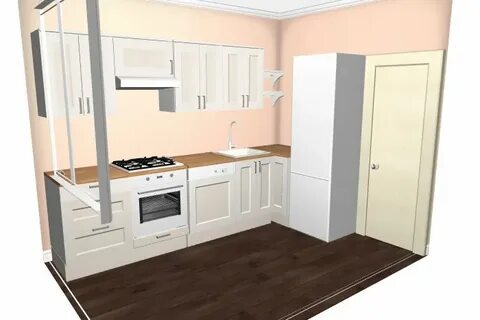 Холодильник у двери кухни